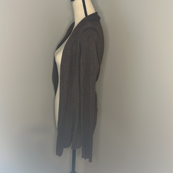 Express Cardigan​ - Picture 2 of 3